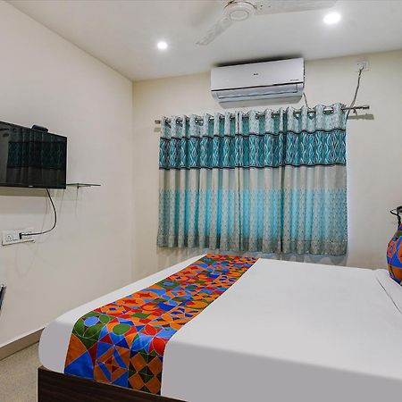 Fabhotel Jkc Grand - Hitech City Hyderabad Esterno foto